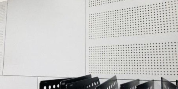 内装：クロス張り替え01